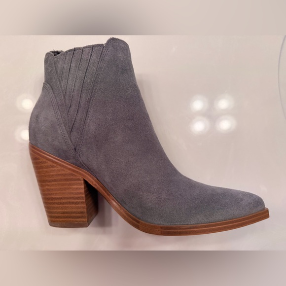 Marc Fisher Shoes - Marc Fisher Gray Suede Ankle Boots Size 8 Block Heel Pointed Toe